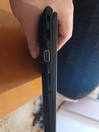 Lenovo E31 Portátil