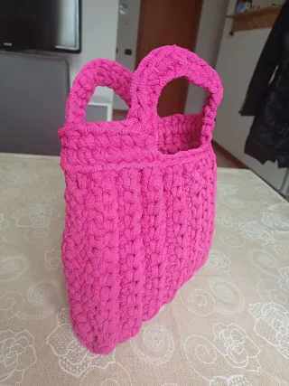 Borsa uncinetto fucsia 24x18cm