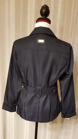 Chaqueta impermeable Roberto Verino  Talla 40