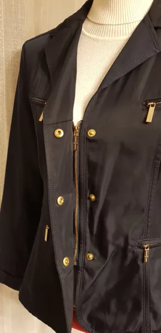 Chaqueta impermeable Roberto Verino  Talla 40