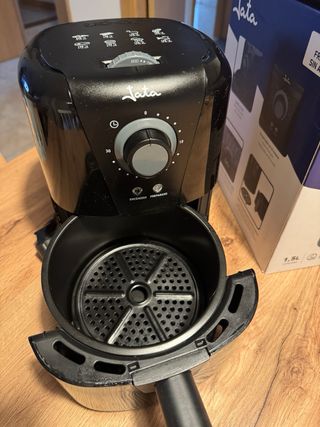 Freidora Aire Jata 1.5L perfecta para 1/2 personas