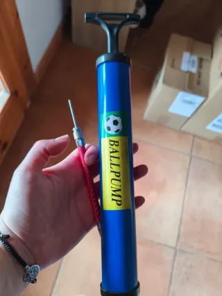 Pompa per palloni blu