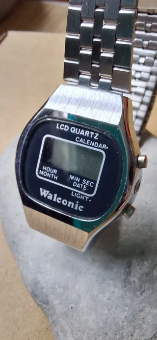 Reloj Walconic LCD Quartz Digital