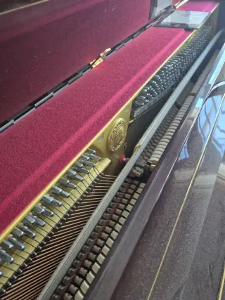 Piano de pared SAMICK JS-043D