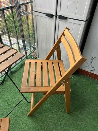 Mesa y Sillas Plegables Madera