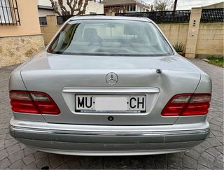 Mercedes-Benz Clase E 2000