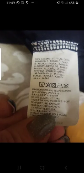 Maglietta nera con stampa galassia