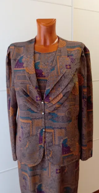 Vestido vintage estampado. Nuevo