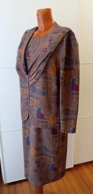 Vestido vintage estampado. Nuevo