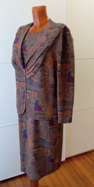 Vestido vintage estampado. Nuevo