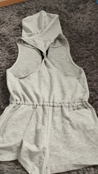 Mono deportivo Bershka gris talla S