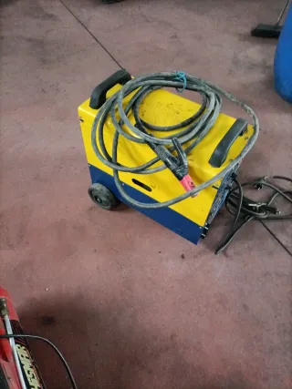 Soldadora GYS Universal 160