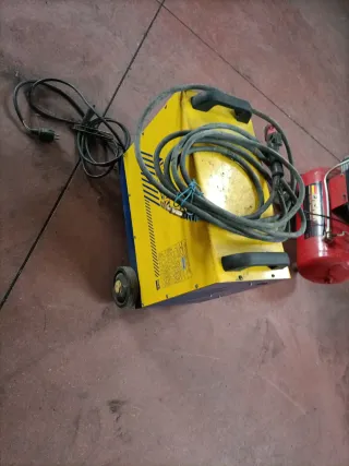 Soldadora GYS Universal 160