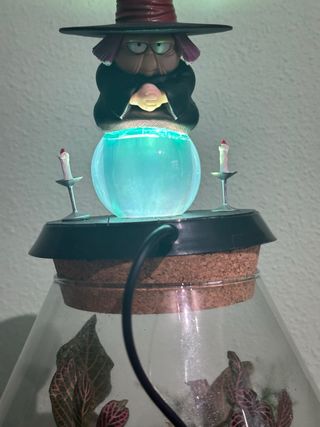 Figura tipo lámpara Uranai Baba