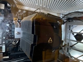 PC Gaming i5 10400F RX 6600 16GB RAM 480GB SSD