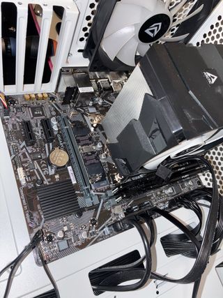 PC Gaming i5 10400F RX 6600 16GB RAM 480GB SSD