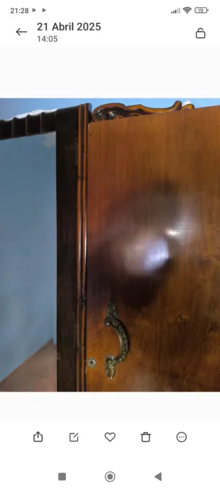 Armario antiguo madera con espejo