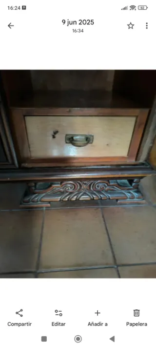 Armario antiguo madera con espejo