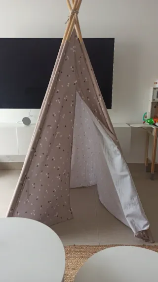 Caseta infantil tipi