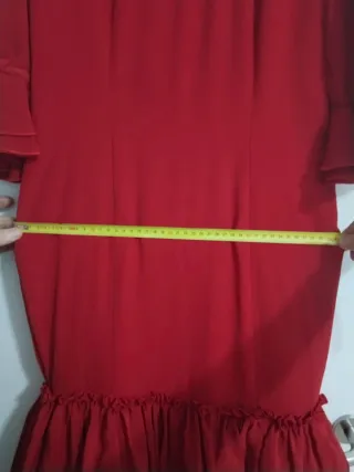 Traje de flamenca rojo volantes