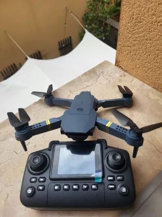 Dron 998PRO con piezas de recambio