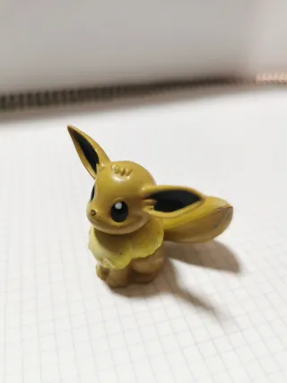Figura Eevee Tomy Pokémon