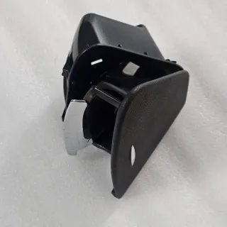 Cenicero trasero derecho W211