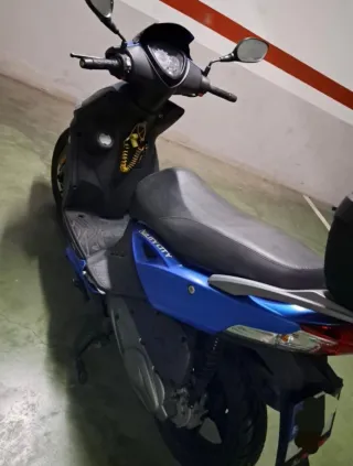 Moto Scooter Azul