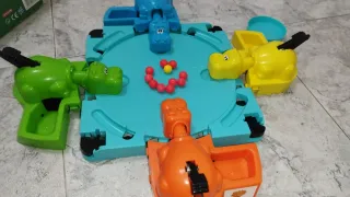 Juego Tragabolas Hippos Tragones Hasbro
