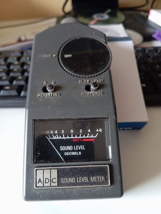 Sonómetro ADC vintage
