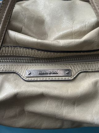 Bolso de piel beige