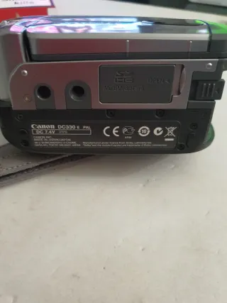Cámara Canon DC330 DVD