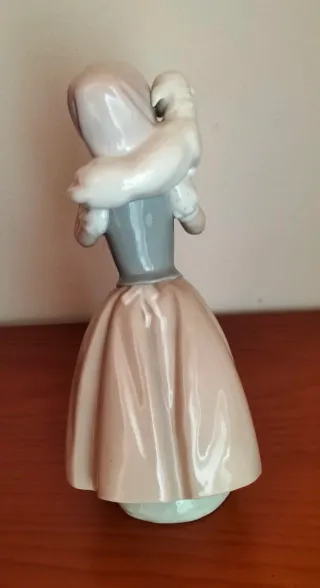 Figura Lladro Pastora con Tara.