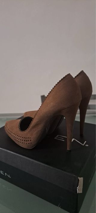 Decolletè beige/marrone in pelle