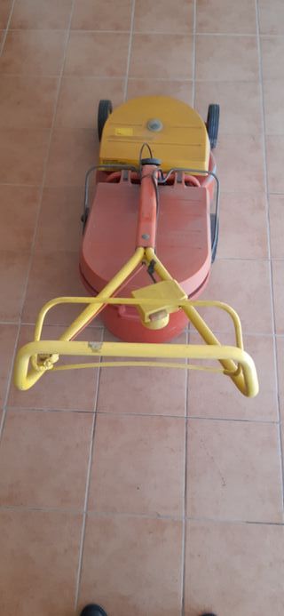 Cortacésped Eléctrico WOLF