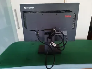 Monitor Lenovo ThinkVision L1951pwD 19