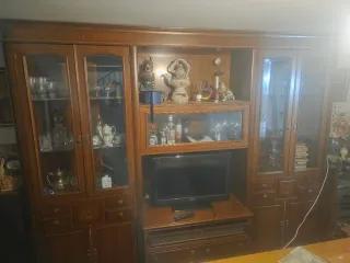 Mueble de salón madera y cristal