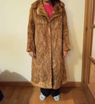 Abrigo de pelo marrón