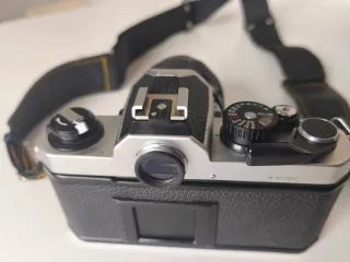 Cámara Analógica Nikon FM2N + objetivo nikkor 105