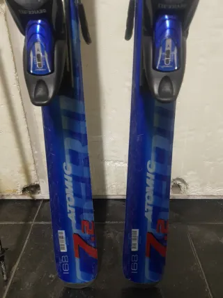 Esquís Atomic C-Series 7.2 168cm + Bastones 125cm