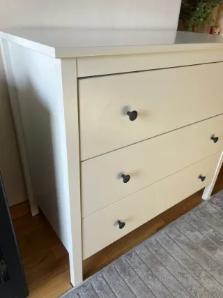 Cómoda blanca 3 cajones seminueva