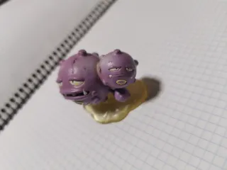 Figura Pokemon Weezing Tomy