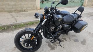 Moto 125 Custom con extras