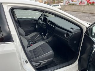 Toyota Auris 2017 #toyota