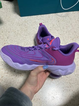 Zapatillas Nike Moradas y Rosas