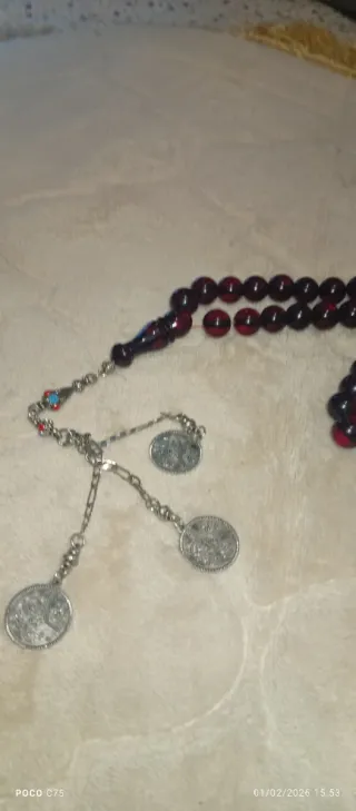 Rosario de faturán árabe con monedas plateadas