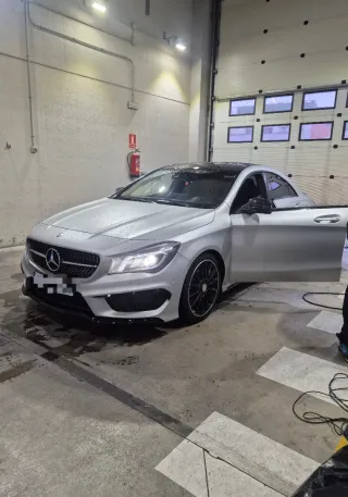 Mercedes-Benz Clase CLA 2015