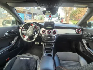 Mercedes-Benz Clase CLA 2015
