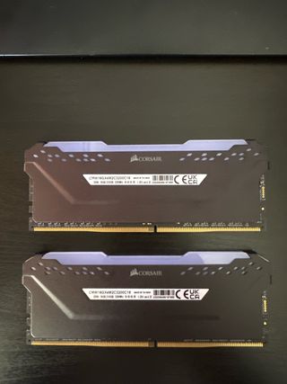 Corsair Vengeance Pro RGB 2x8GB DDR4