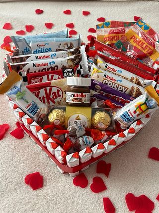 Cestas Kinder San Valentín